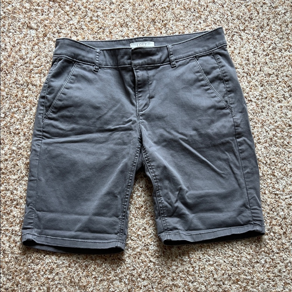 LOFT Women’s Charcoal Flat-Front Chino Shorts